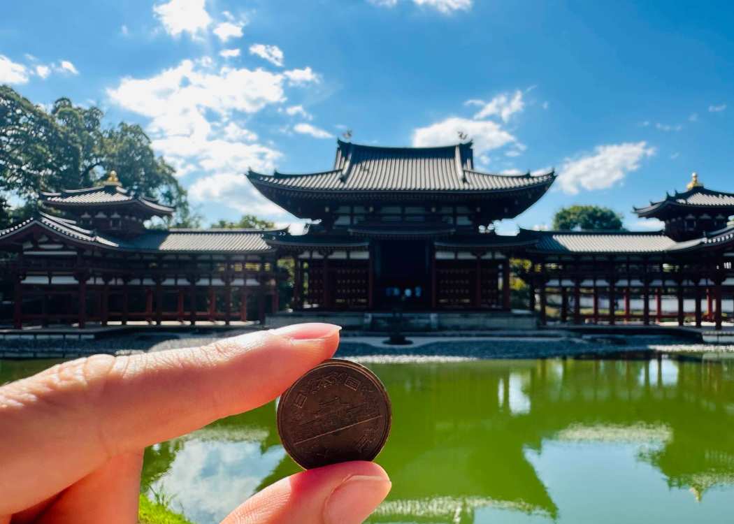A Japanese temple portrayed in a Japanese 10-coin. A must-visit when having Uji Day Trip